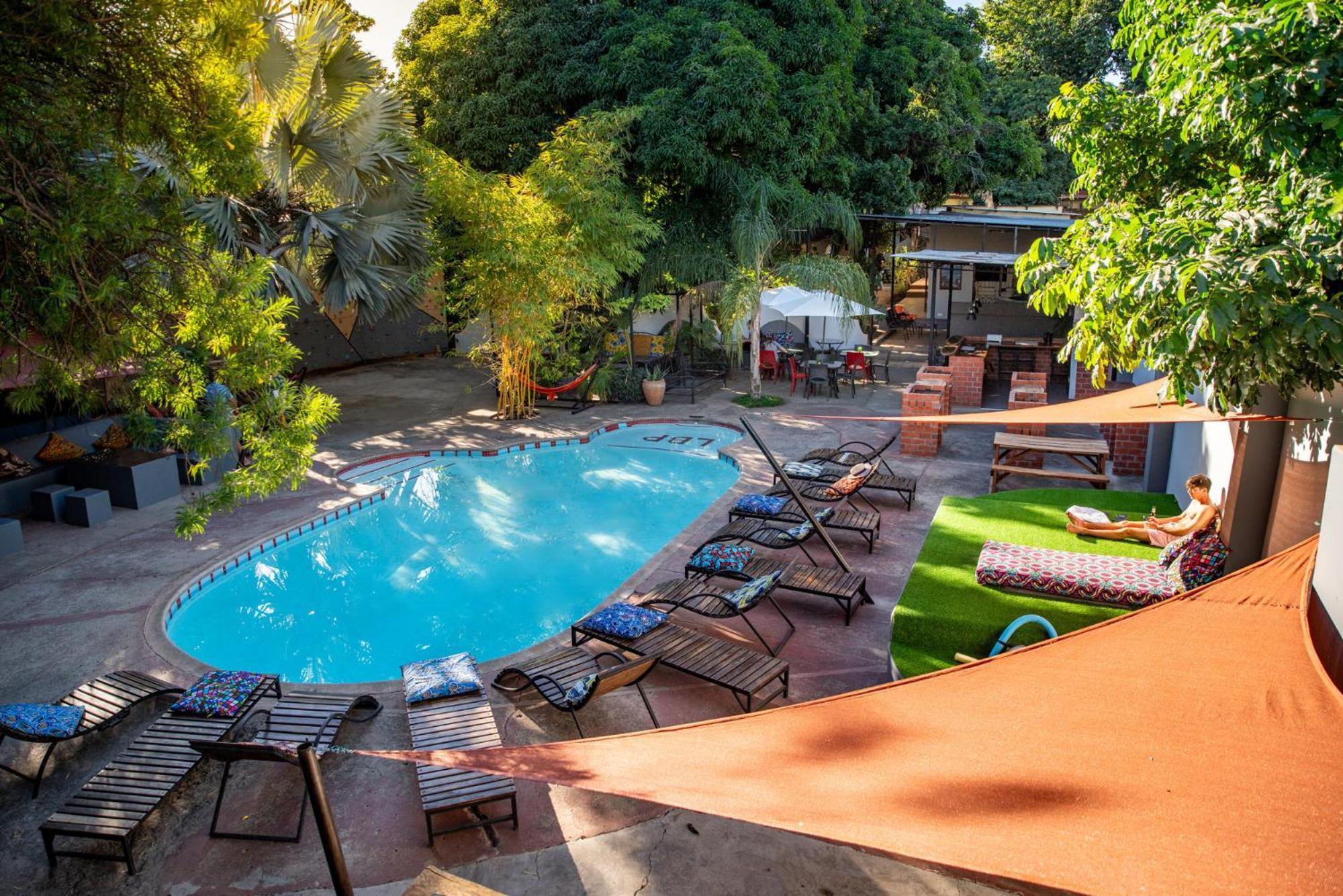 Victoria Falls Backpackers Zambia Ливингстон Экстерьер фото